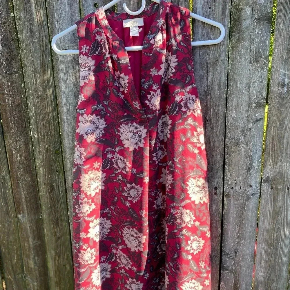 LOFT Outlet Burgundy Floral Sleeveless Dress V Neck Lined XS Perfect Condition - Picture 4 of 8